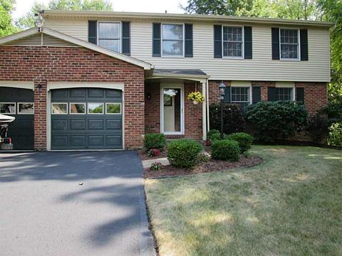 8 Mallard Ct, Export, PA 15632 photo 1