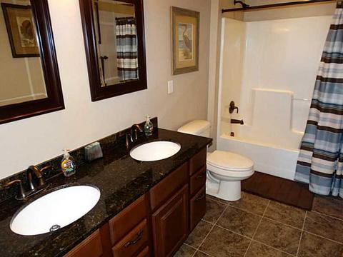 2011 Eagle Ridge Dr, Valencia, PA 16059 photo 17
