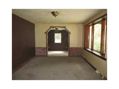 2438 Vanderbilt St, Commodore, PA 15729 photo 7