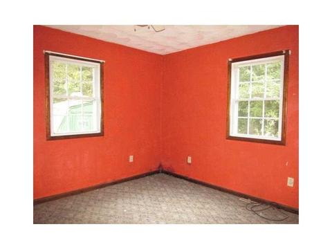 2438 Vanderbilt St, Commodore, PA 15729 photo 9