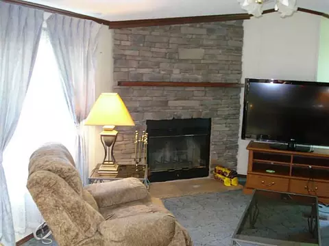 213 Maple, Perryopolis, PA 15473 photo 3