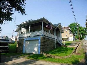 95 E Webster Ave, Irwin, PA 15642 photo 3