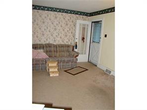 95 E Webster Ave, Irwin, PA 15642 photo 4