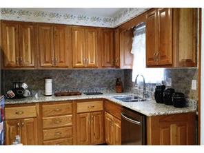 14342 Roberta Dr, Irwin, PA 15642 photo 2