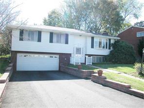 14342 Roberta Dr, Irwin, PA 15642 photo 1