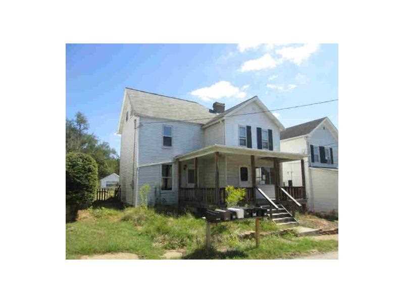 304 Maple St, Everson, PA 15631 photo 1