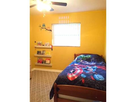 102 Longview Dr, Irwin, PA 15642 photo 9