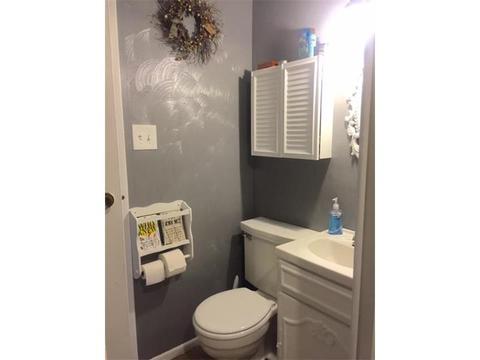 102 Longview Dr, Irwin, PA 15642 photo 7