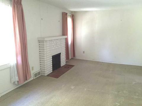 2596 Front St, Monaca, PA 15061 photo 6
