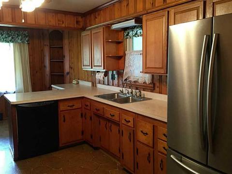 2596 Front St, Monaca, PA 15061 photo 3