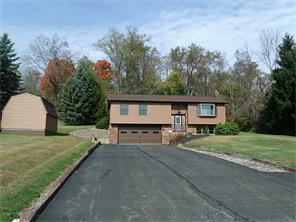 3190 Garlow Rd, Irwin, PA 15642 photo 4