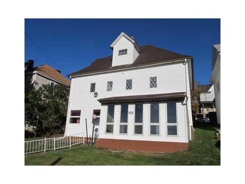213 Painter St, Everson, PA 15631 photo 2