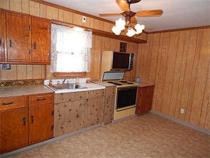 520 First St, Irwin, PA 15642 photo 7