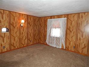 520 First St, Irwin, PA 15642 photo 4