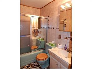 520 First St, Irwin, PA 15642 photo 10