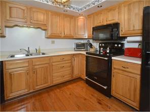 1842 Ivanhoe Dr, Irwin, PA 15642 photo 2