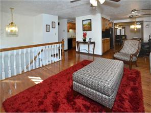 1842 Ivanhoe Dr, Irwin, PA 15642 photo 9