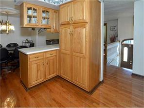 1842 Ivanhoe Dr, Irwin, PA 15642 photo 4