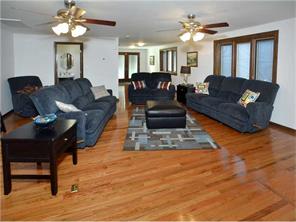 1842 Ivanhoe Dr, Irwin, PA 15642 photo 10