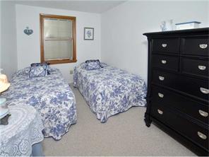 1842 Ivanhoe Dr, Irwin, PA 15642 photo 16