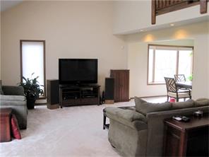 700 Adele, Irwin, PA 15642 photo 3