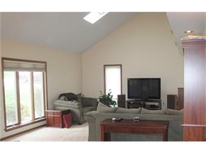 700 Adele, Irwin, PA 15642 photo 4