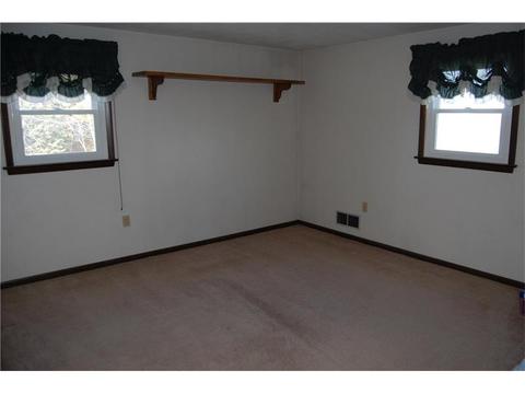 108 Clearview Ct, Irwin, PA 15642 photo 10