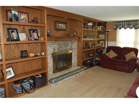 108 Clearview Ct, Irwin, PA 15642 photo 9