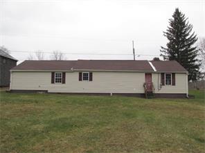 52 E Fourth St, Burnside, PA 15721 photo 3