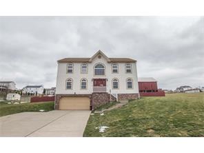 3261 Hawk Dr, Irwin, PA 15642 photo 2