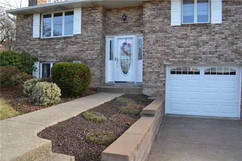 60 Windcrest Dr, Cecil, PA 15321 photo 2