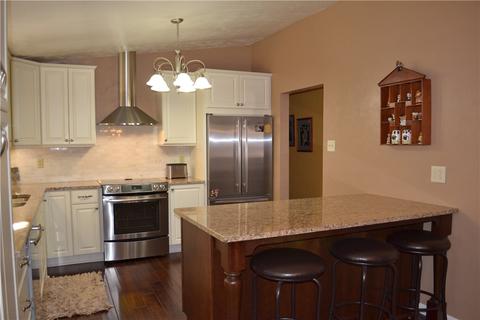 60 Windcrest Dr, Cecil, PA 15321 photo 7