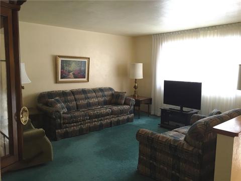 116 August, Coraopolis, PA 15108 photo 2