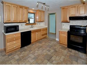 5750 Evans Rd, Export, PA 15632 photo 2