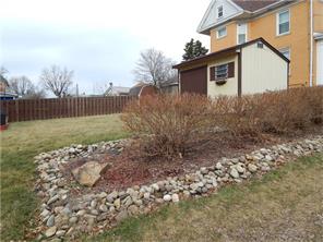 621 Cedar St, Irwin, PA 15642 photo 25