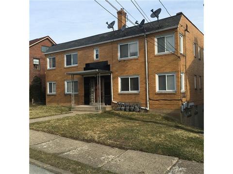 435 Halcomb, Clairton, PA 15025 photo 2