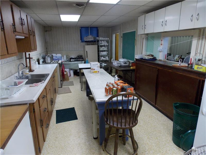 300 Eighth, Tarentum, PA 15084 photo 9