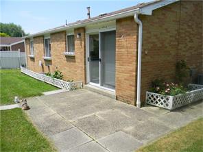 13480 St Clair Dr, Irwin, PA 15642 photo 4