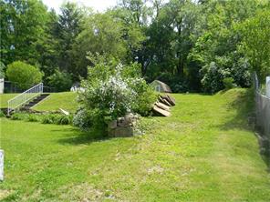13480 St Clair Dr, Irwin, PA 15642 photo 8