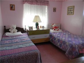 13480 St Clair Dr, Irwin, PA 15642 photo 17