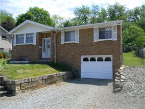 13480 St Clair Dr, Irwin, PA 15642 photo 2