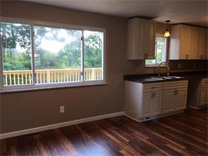 460 Corey Dr, Irwin, PA 15642 photo 3