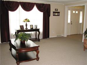 711 Adele Dr, Irwin, PA 15642 photo 8