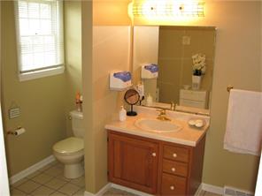 711 Adele Dr, Irwin, PA 15642 photo 13