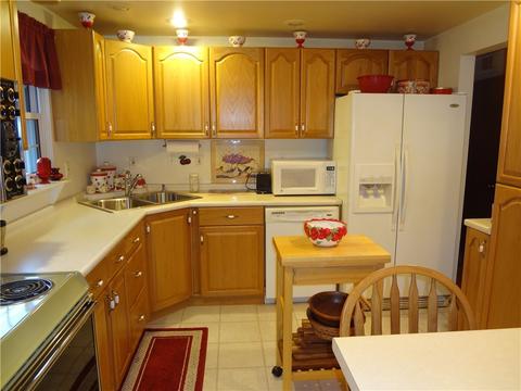 116 Windsor Dr, Irwin, PA 15642 photo 6
