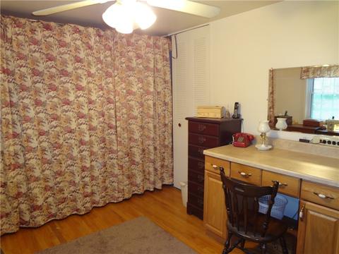 116 Windsor Dr, Irwin, PA 15642 photo 8