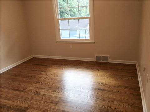 156 Baker Rd, Monaca, PA 15061 photo 8