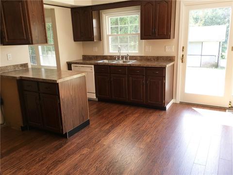 156 Baker Rd, Monaca, PA 15061 photo 4