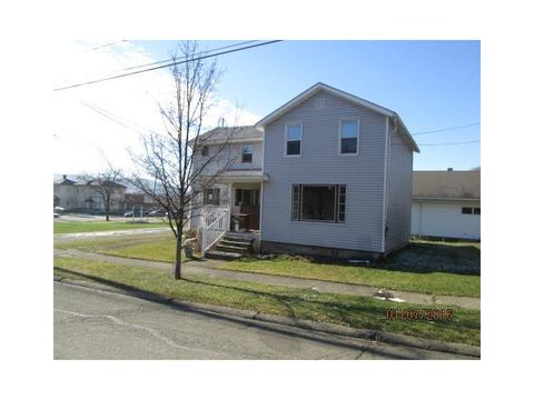 403 Hazel St, Warren, PA 16365 photo 3