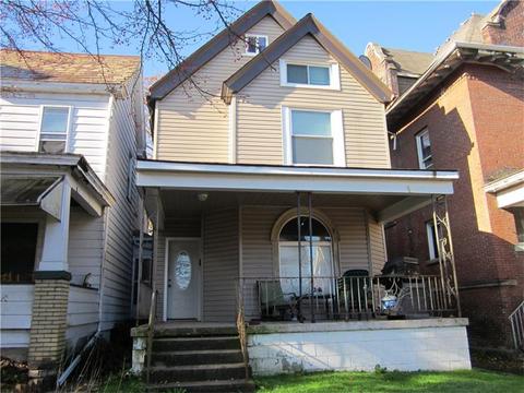 162 Grant Ave, Vandergrift, PA 15690 photo 1